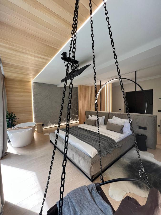 Garden Retreat Junior (Adults Only) Hotell Bran  Exteriör bild