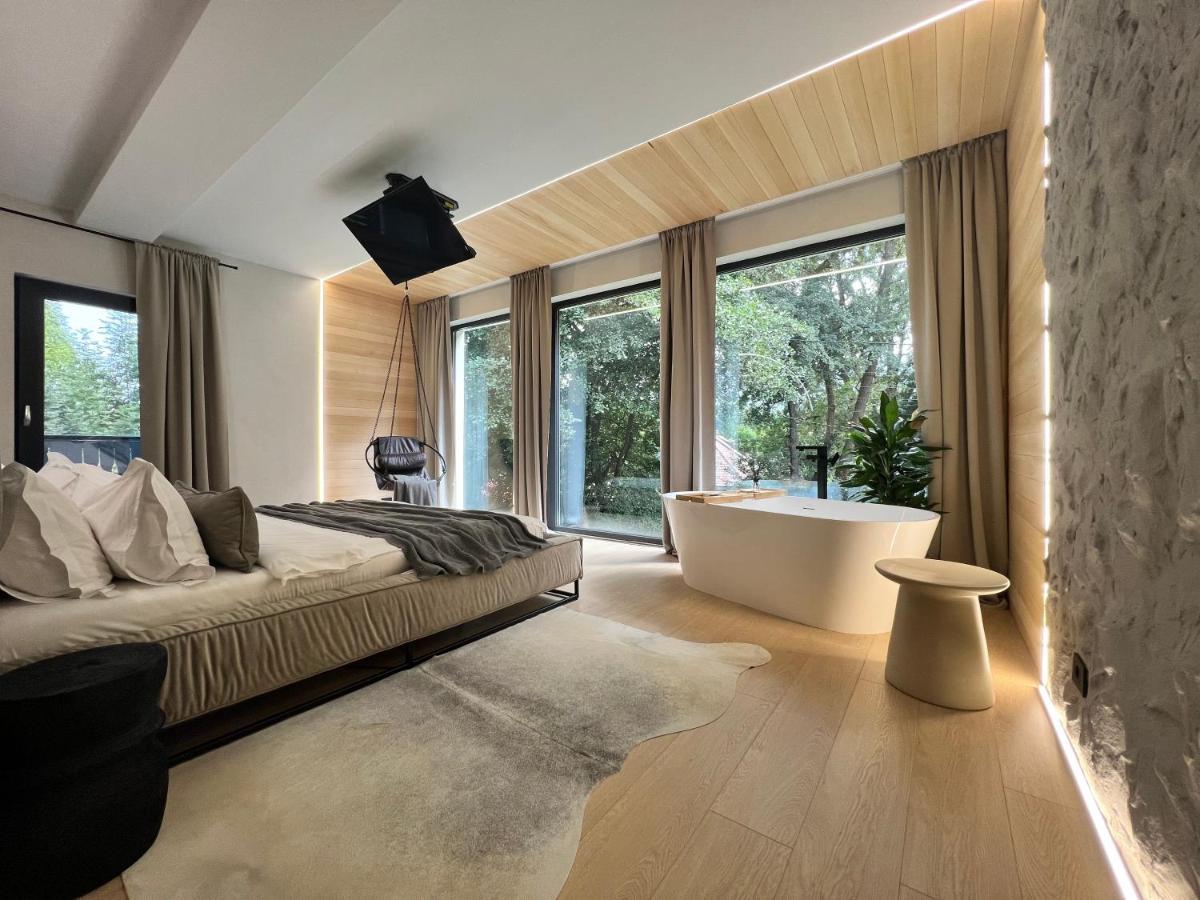 Garden Retreat Junior (Adults Only) Hotell Bran  Exteriör bild